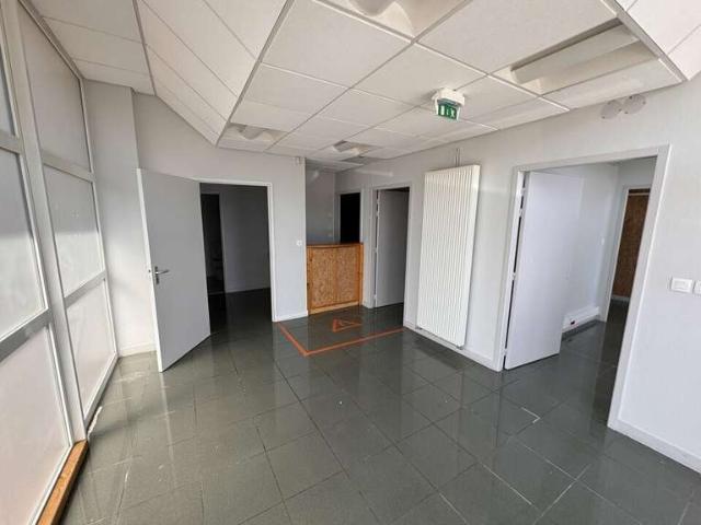 Bureau vente à Angoulême, Charente
