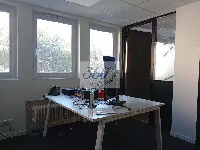 Bureau vente à Mâcon