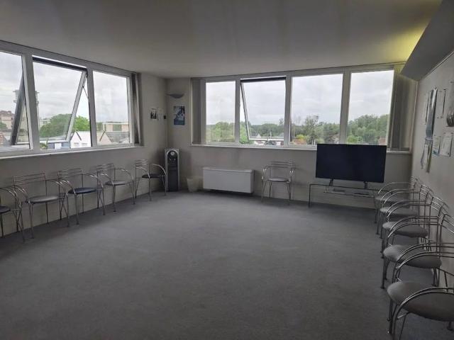 Bureau vente à Montargis
