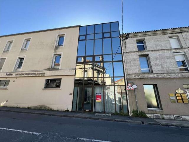 Bureau vente à Angoulême, Charente