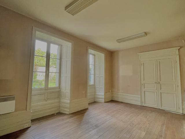 Bureau vente à Poitiers