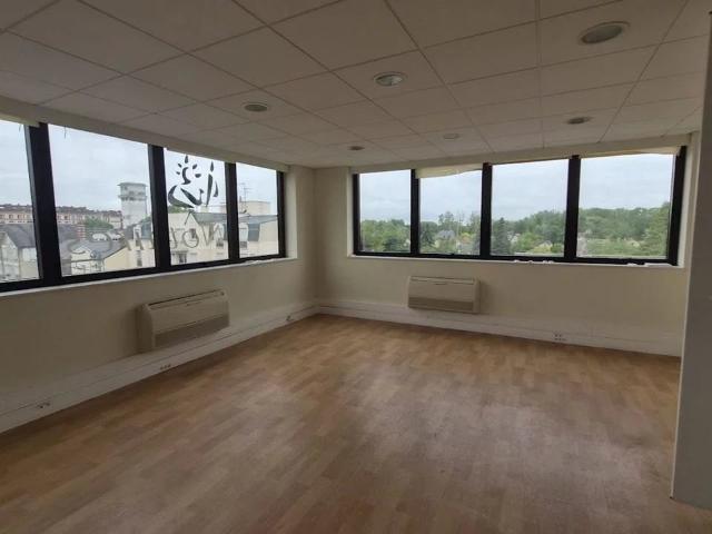 Bureau vente à Montargis