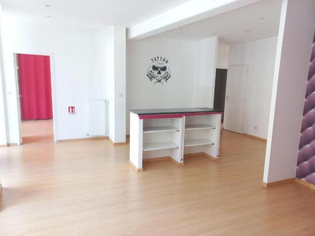 Bureau vente à Villefranche-sur-Saône, Rhône