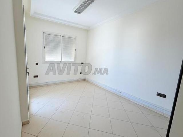 Bureau location à Anfa, Gharb-Chrarda-Beni Hssen