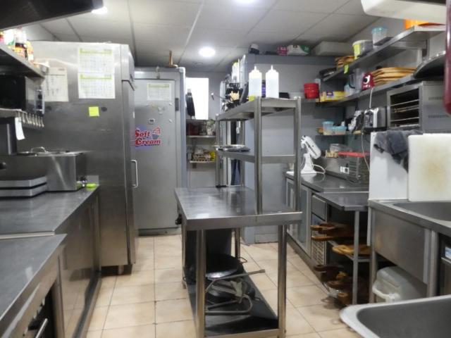 Bureau vente à Béziers, Vias