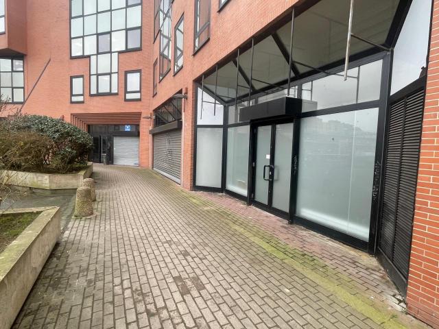 Bureau location à Pontoise, Neuville-sur-oise