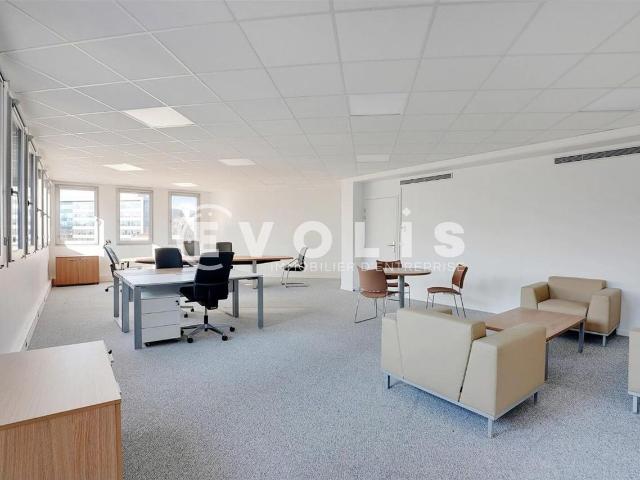 Bureau location à Victor Basch, Colombes