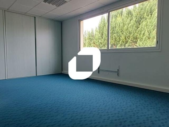 Bureau location à Ecquevilly, Yvelines