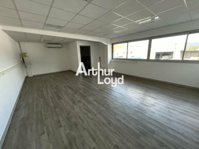 Bureau location à Arrondissement de Draguignan, Fréjus