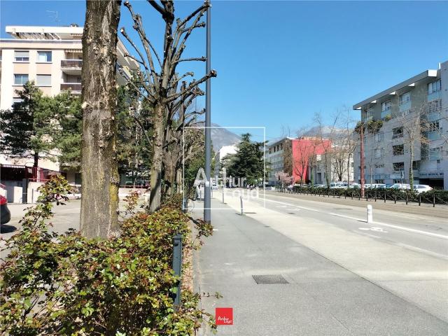 Bureau location à Grenoble