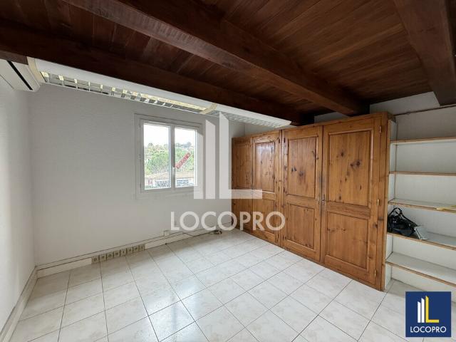 Bureau location à Grasse, Le Rouret