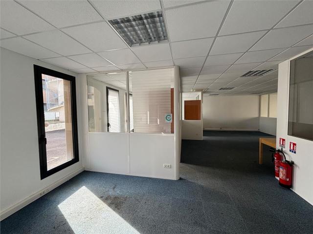 Bureau location à Plessis Cellier - Roche Maurice, Nantes