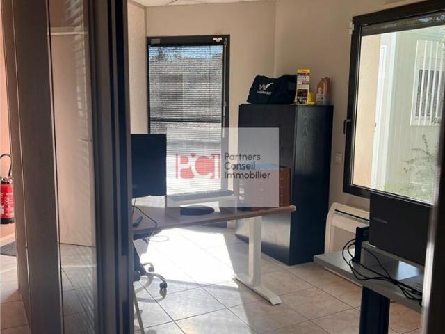 Bureau location à Nîmes