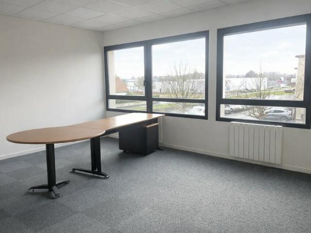 Bureau location à Caen, Saint-contest
