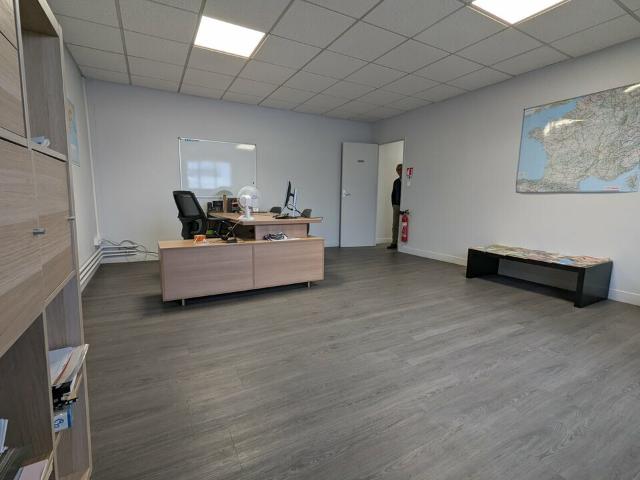 Local Commercial location à Rouen, Saint-etienne-du-rouvray
