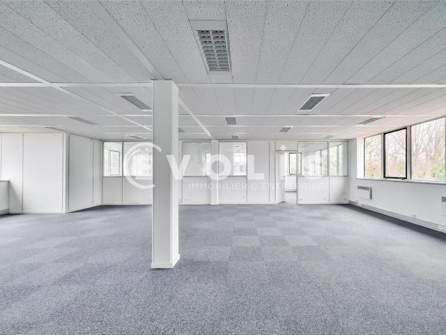 Bureau location à Torcy, Saint-thibault-des-vignes