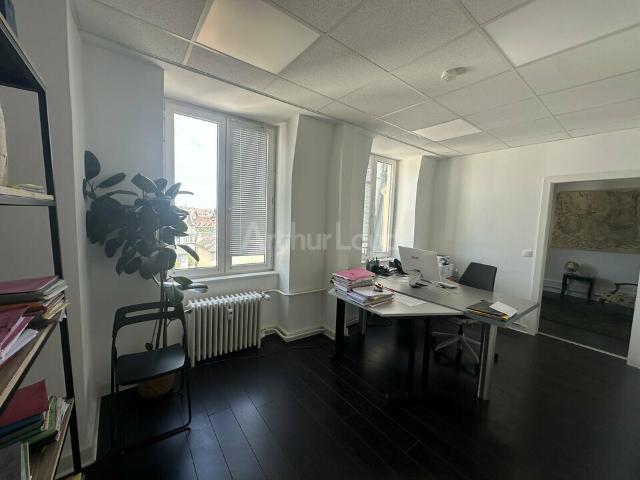Bureau location à Strasbourg, Hoenheim