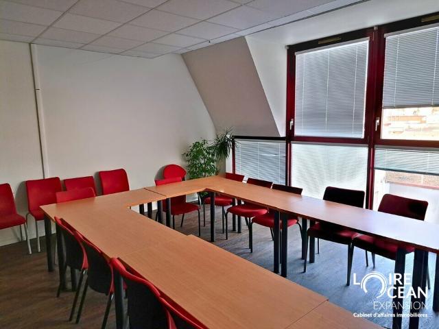 Bureau vente à Angers