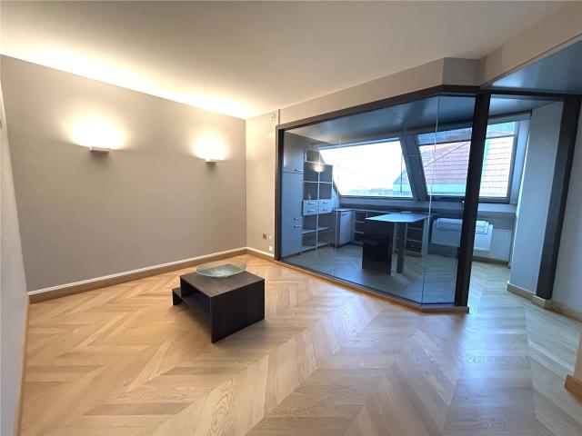 Bureau vente à Bordeaux