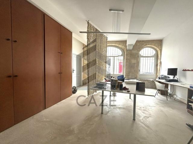 Bureau vente à Bordeaux