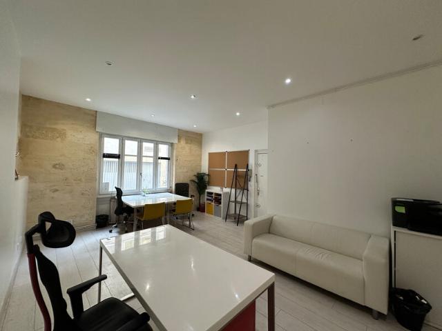 Bureau vente à Bordeaux