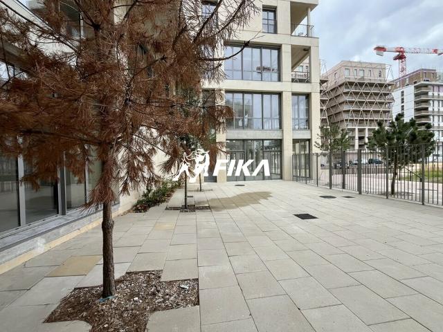 Bureau vente à Bordeaux