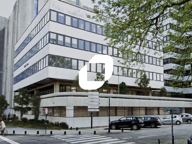 Bureau vente à Bordeaux