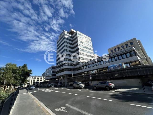 Bureau vente à Bordeaux