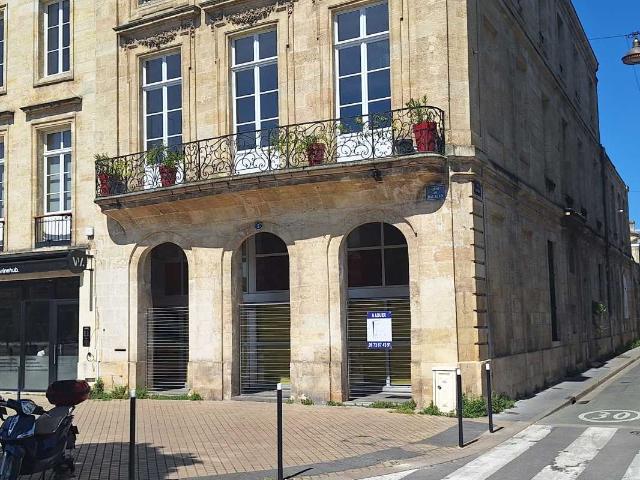 Bureau vente à Bordeaux