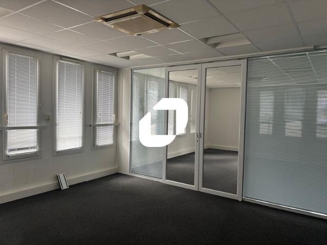 Bureau vente à Bordeaux