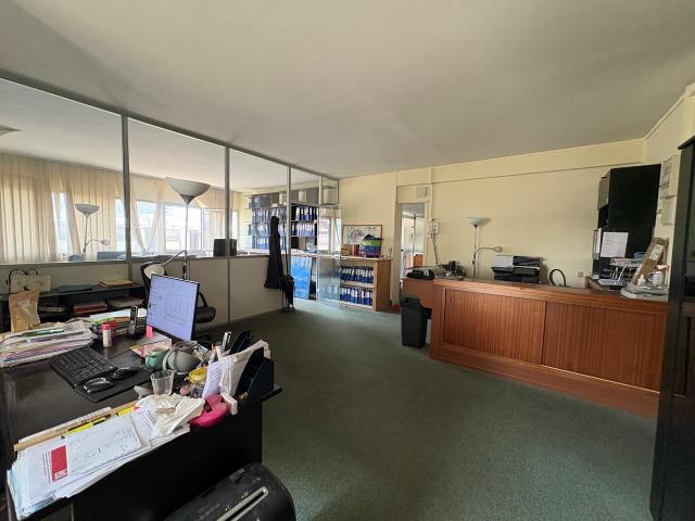 Bureau vente à Bordeaux