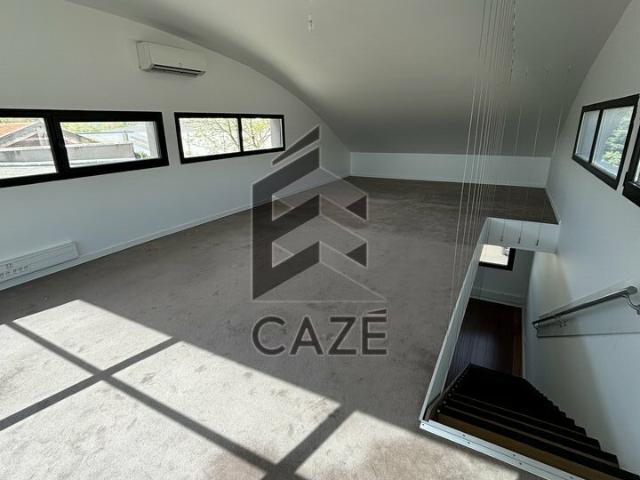 Bureau vente à Bordeaux, Cenon