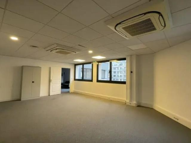 Bureau vente à Nanterre, Clichy