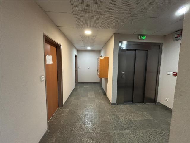 Bureau vente à Marseille, Gémenos