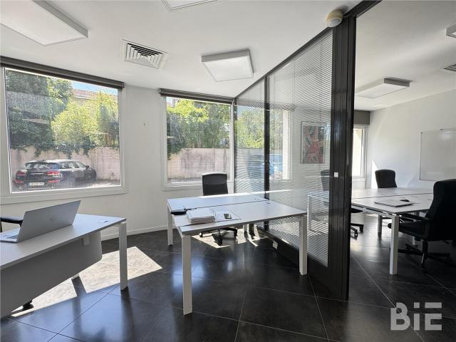 Bureau vente à Bordeaux
