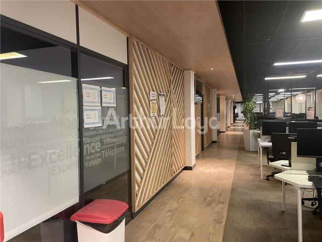 Bureau vente à Douai