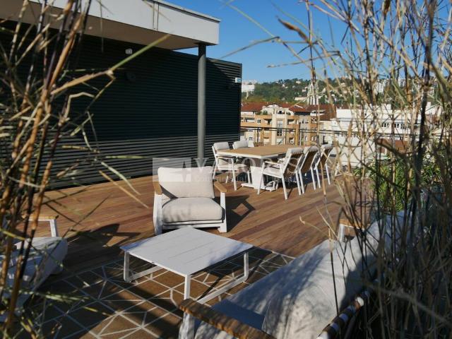 Bureau vente à Lyon, Métropole de Lyon