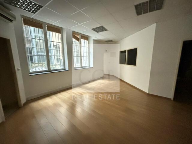 Bureau vente à Lyon, Métropole de Lyon
