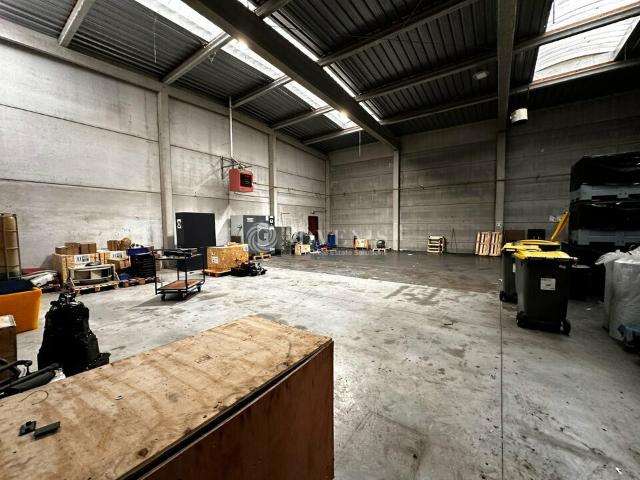 Local Commercial location à Lille, Villeneuve-d'ascq