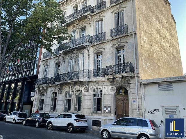 Bureau vente à Marseille