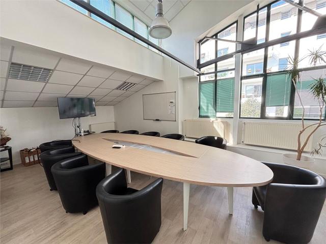 Bureau vente à Nantes