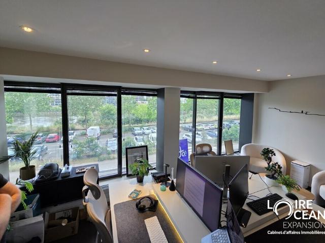 Bureau vente à Nantes
