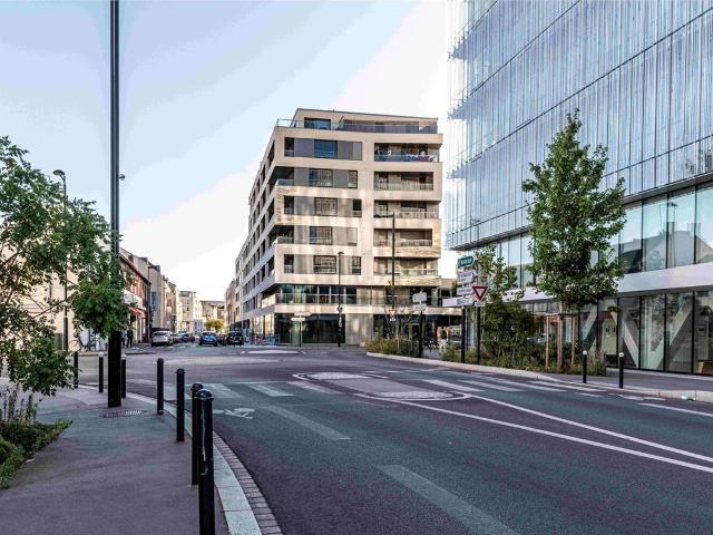 Bureau vente à Nantes