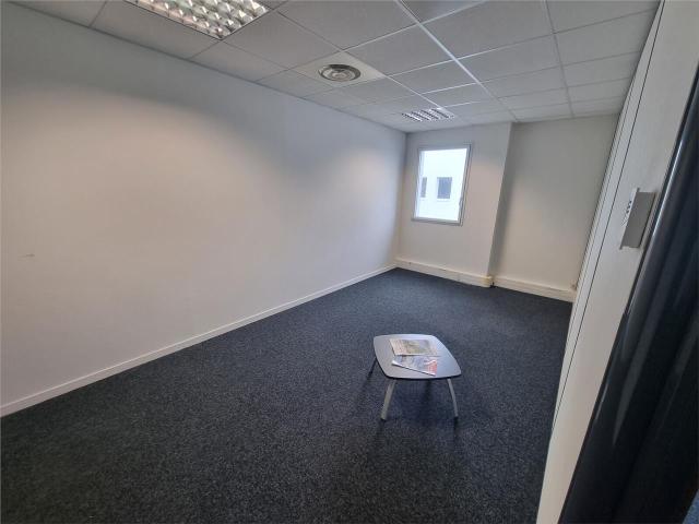 Bureau vente à Nantes