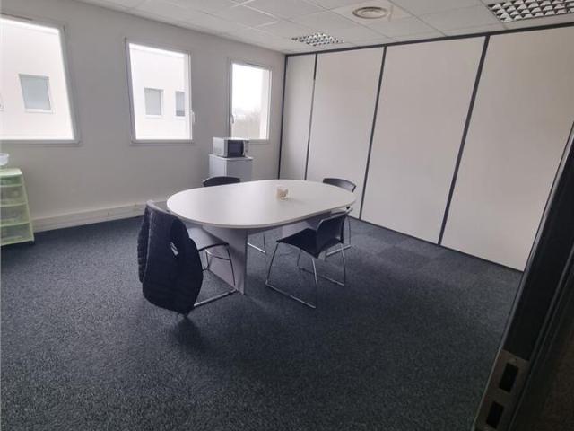 Bureau vente à Nantes