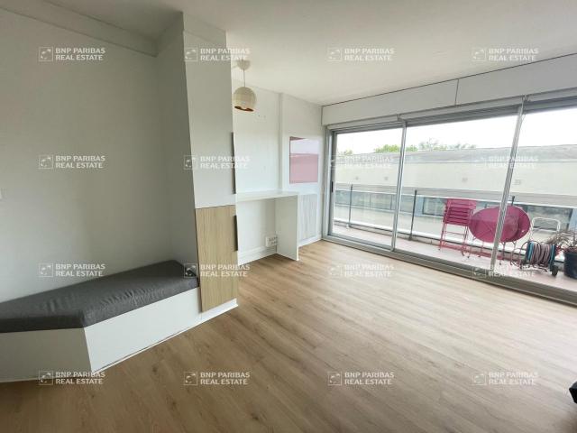 Bureau vente à Nantes