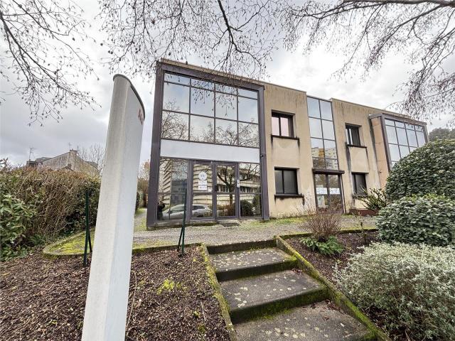 Bureau vente à Nantes