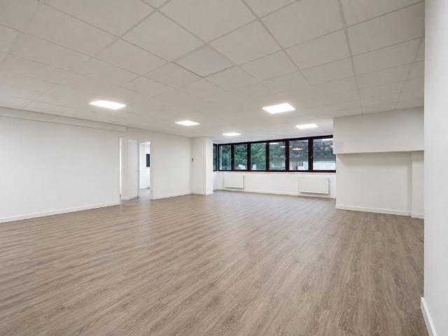 Bureau vente à Paris 14e Arrondissement, Paris