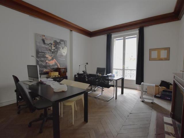Bureau vente à Paris, Île-de-France