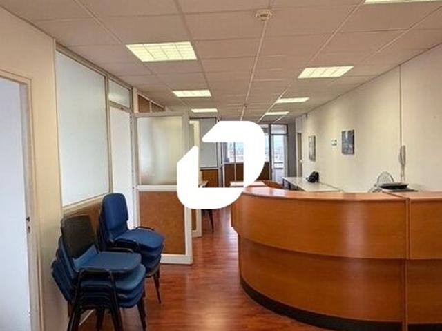 Bureau vente à Saint-Germain-en-Laye, Poissy